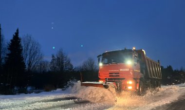 Сложные дорожные условия: коммунальные службы работают в усиленном режиме