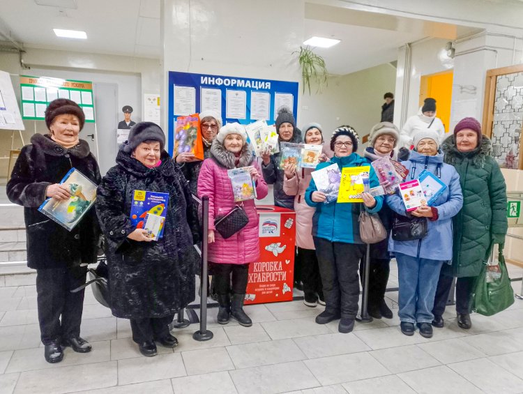 В Ковдоре проходит традиционная предновогодняя акция «Коробка храбрости» 