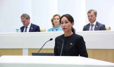 Сенатор РФ Елена Дягилева: одобренные палатой регионов инициативы помогут поддержать северян с детьми и предпринимателей Мурманской области